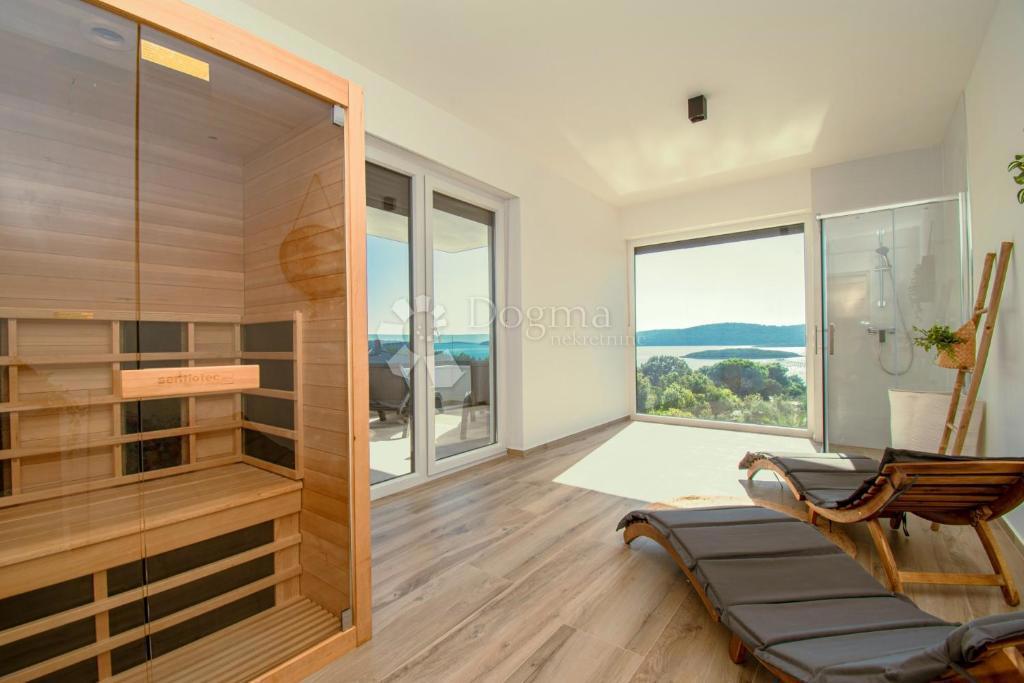 BELLISSIMA VILLA POMER