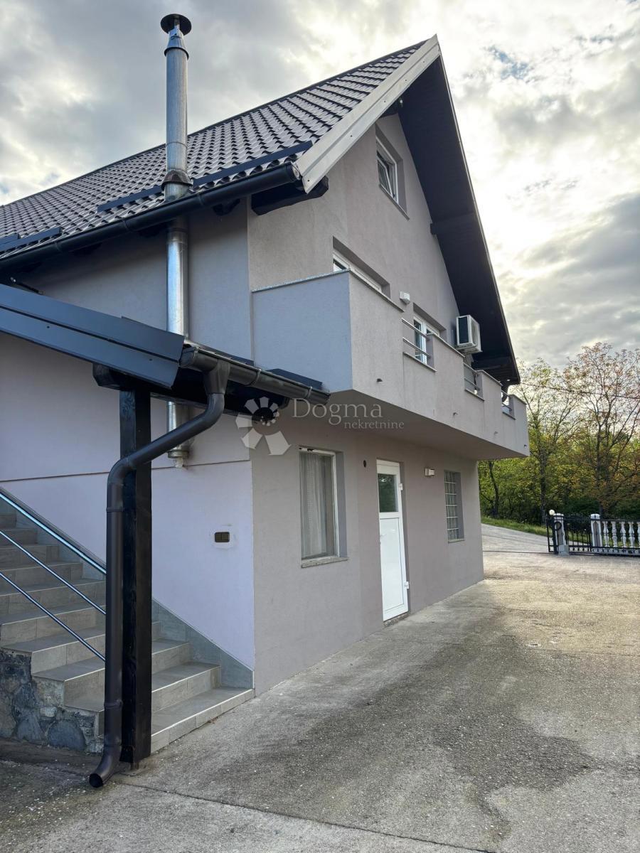 Casa Grana, Novi Marof, 1.959m2