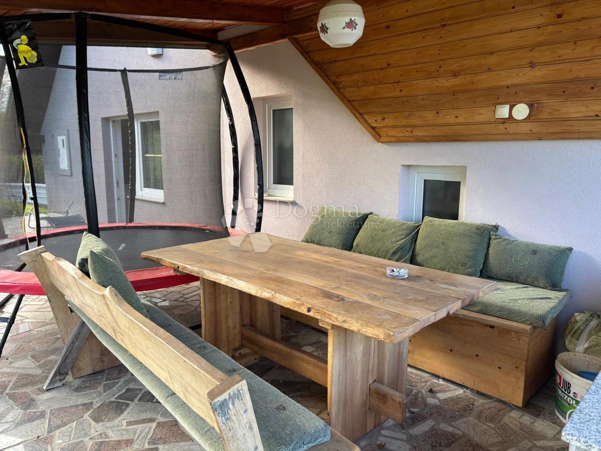 Casa Grana, Novi Marof, 1.959m2