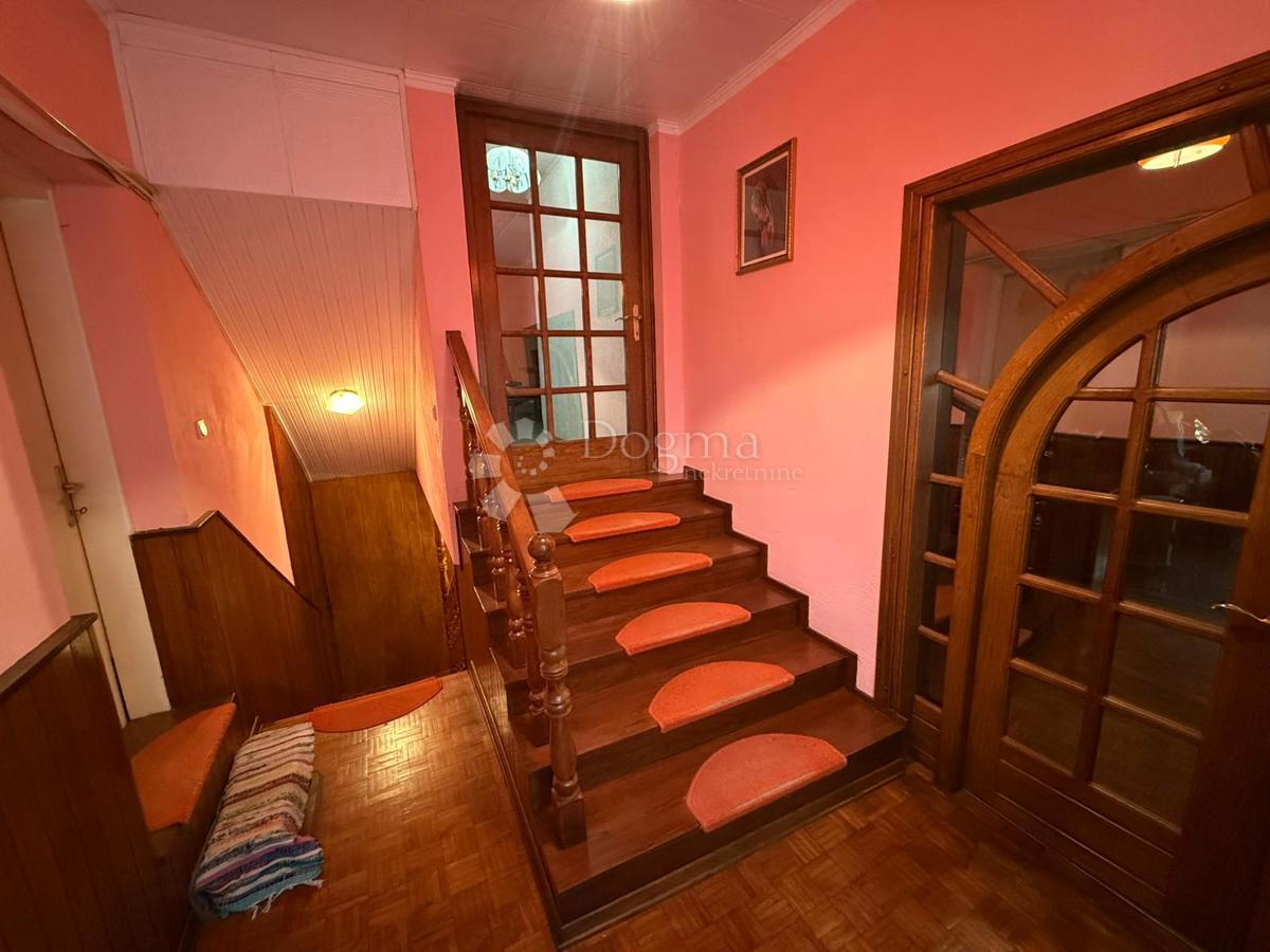 Casa Belica, 407,95m2