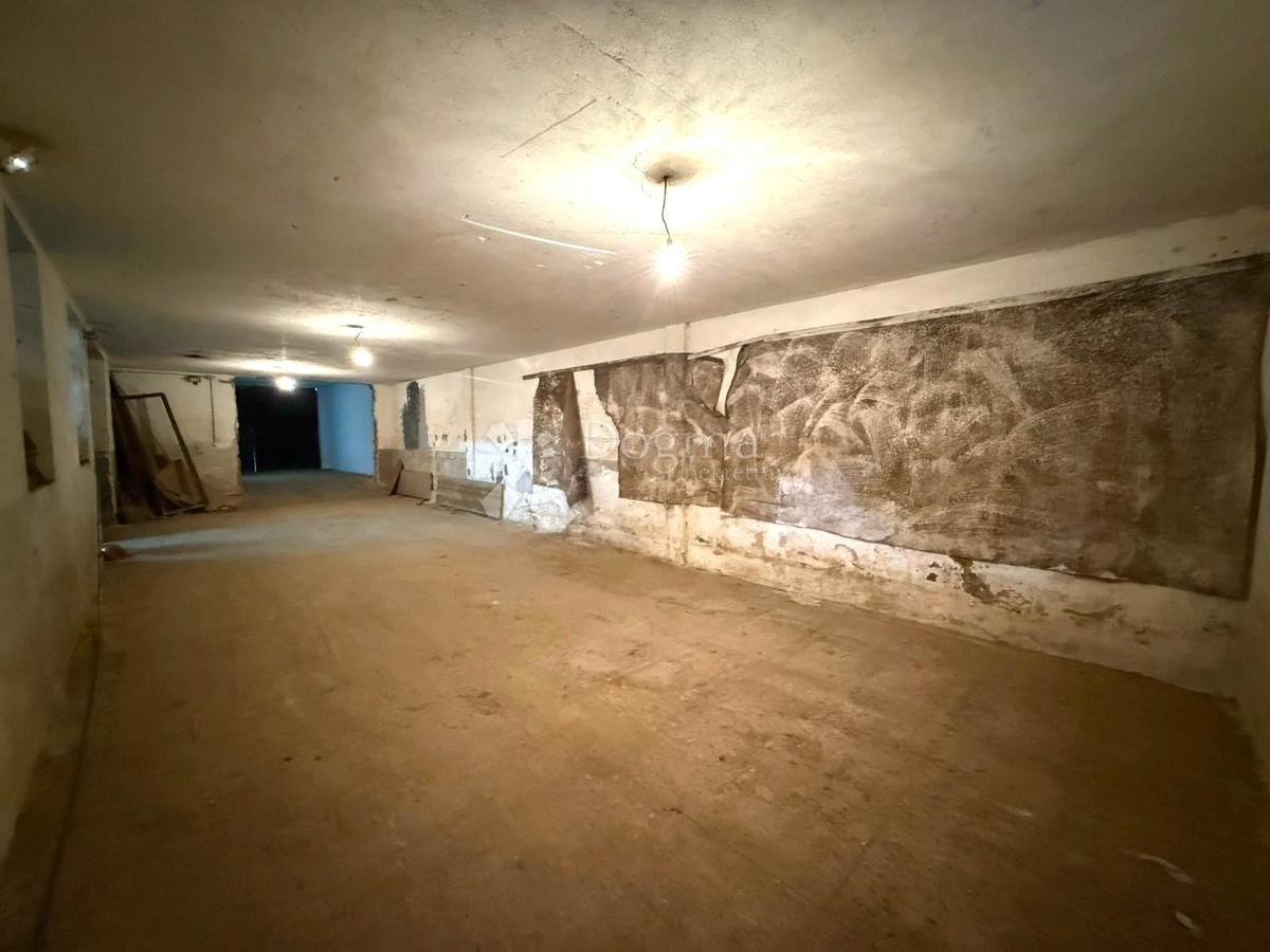 Casa Belica, 407,95m2