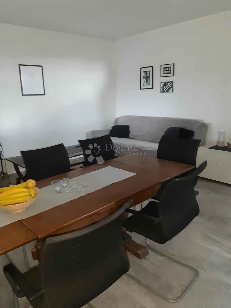 Casa Vučedol, Vukovar, 78m2