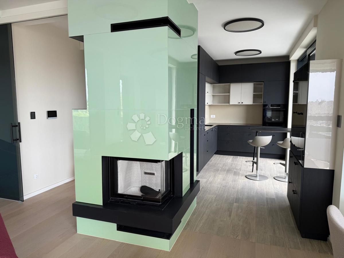 Allogio Centar, Varaždin, 174,92m2