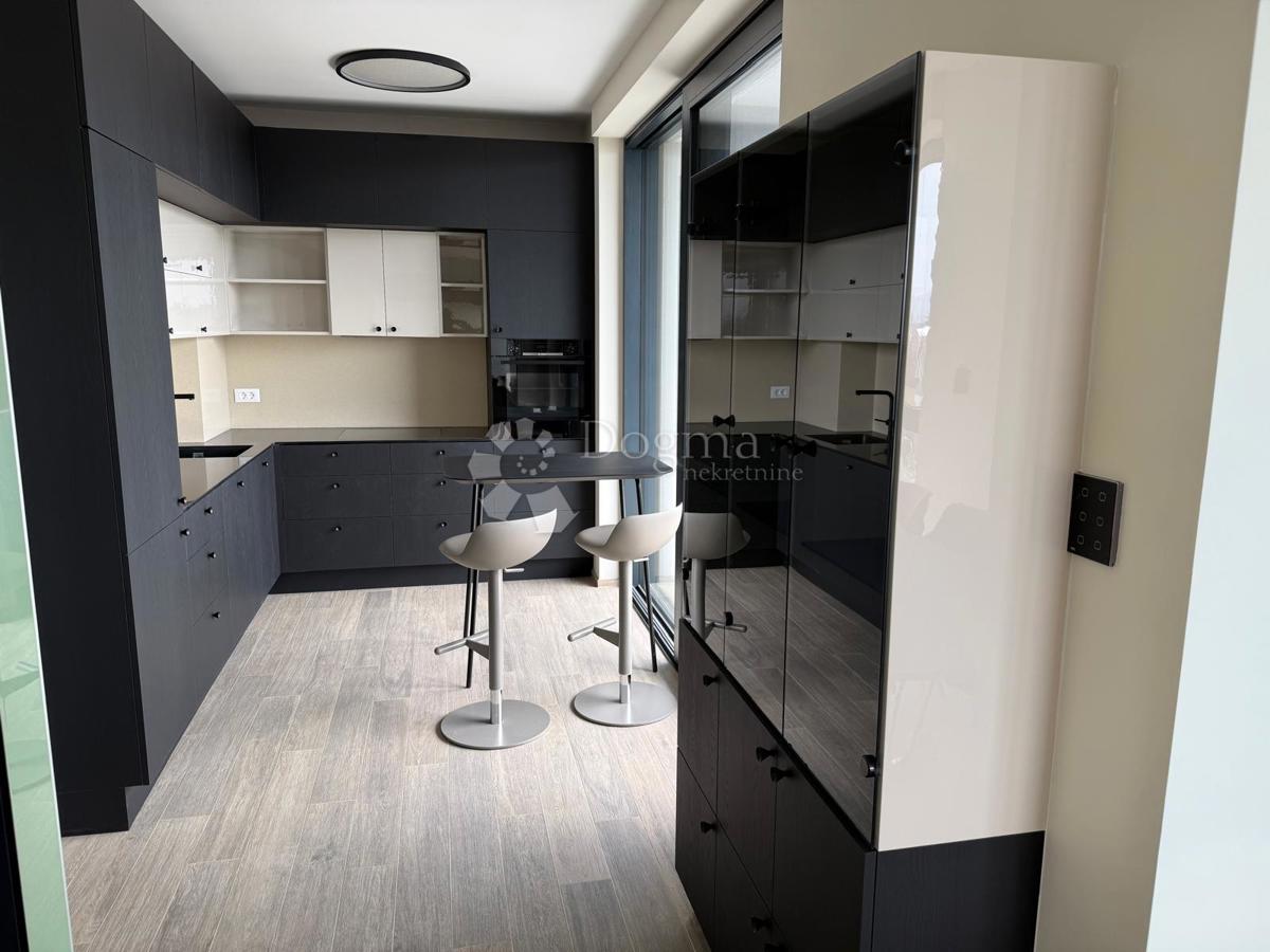 Allogio Centar, Varaždin, 174,92m2