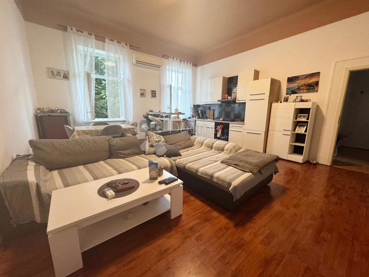 Allogio Centar, Rijeka, 78,49m2