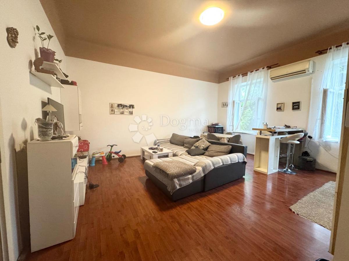 Allogio Centar, Rijeka, 78,49m2