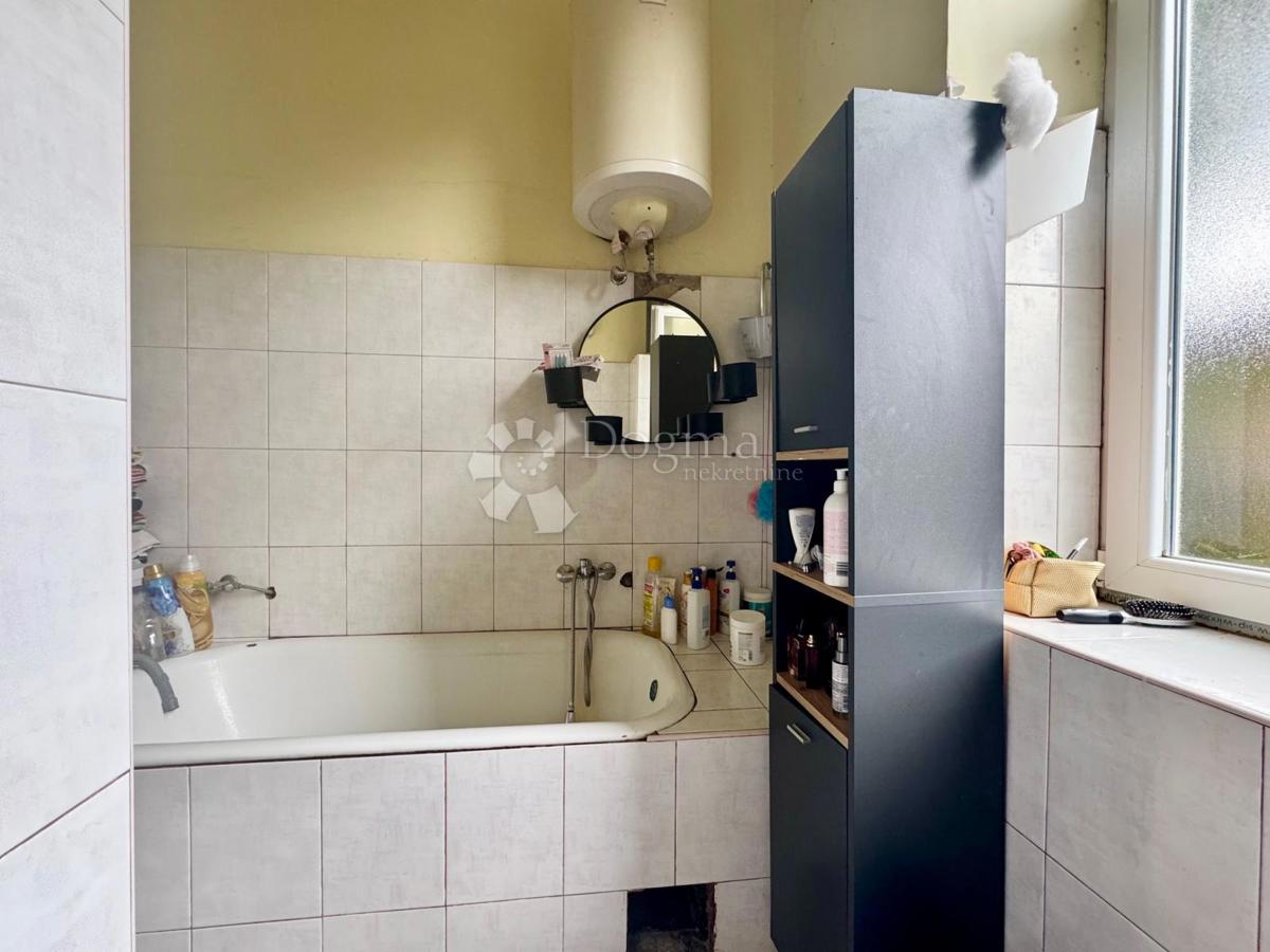 Allogio Centar, Rijeka, 78,49m2