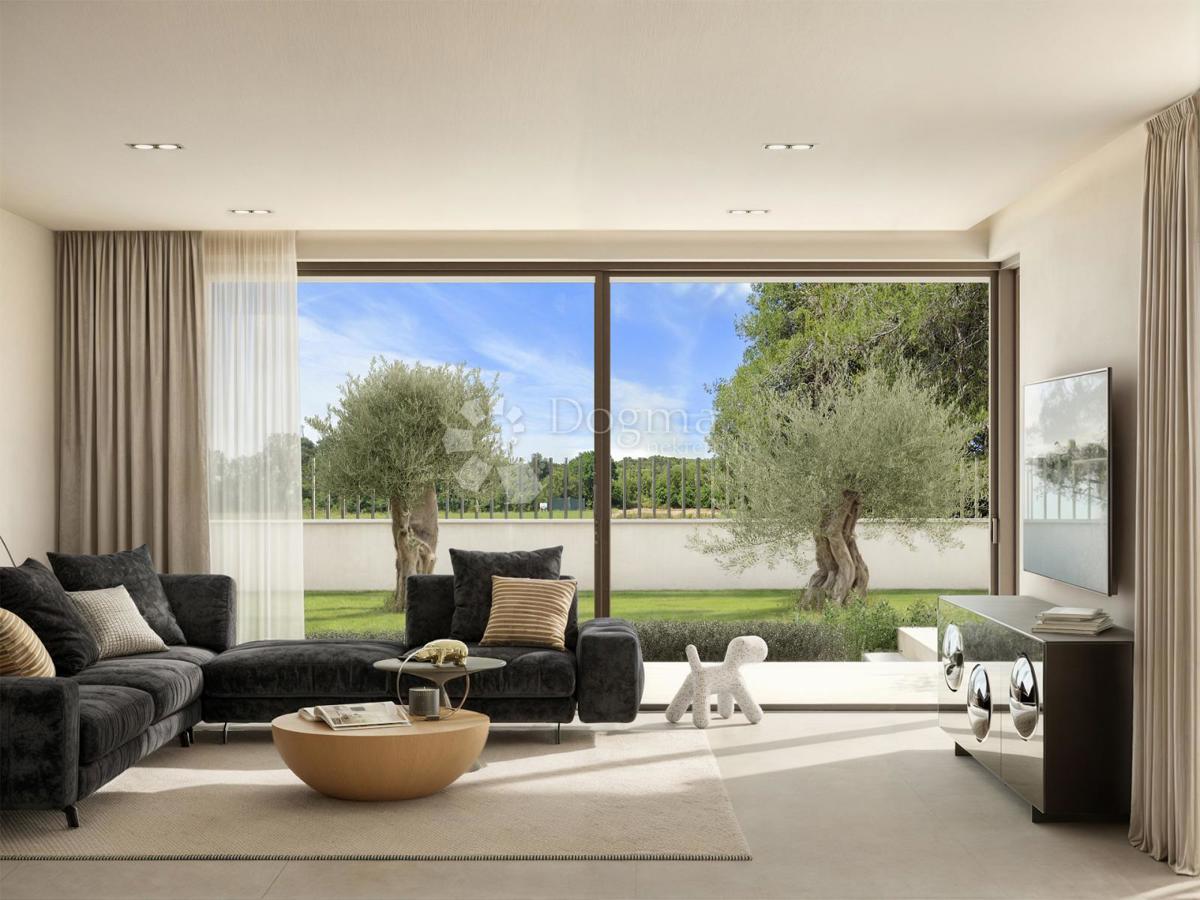 Appartamento con piscina e giardino vicino alla spiaggia – Rovigno, nuova costruzione