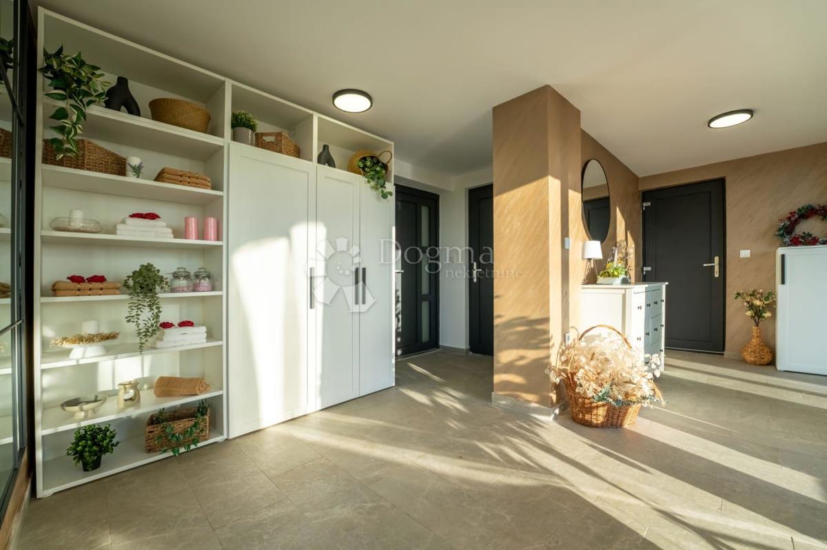 Casa Stanići, Kapela, 230m2