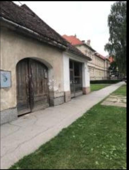 Locale commerciale Đakovo, 155m2
