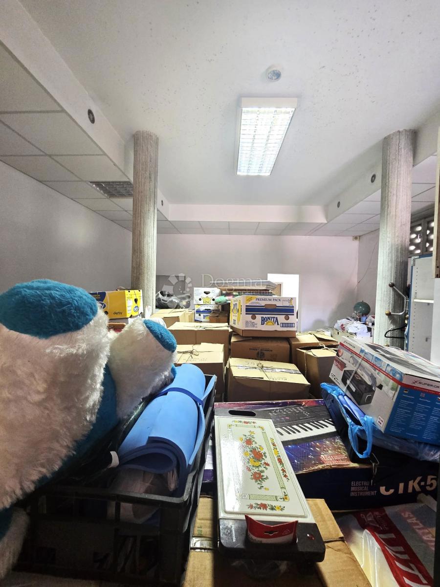 Locale commerciale Centar, Pula, 56m2