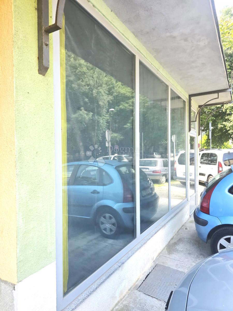 Locale commerciale Centar, Pula, 56m2