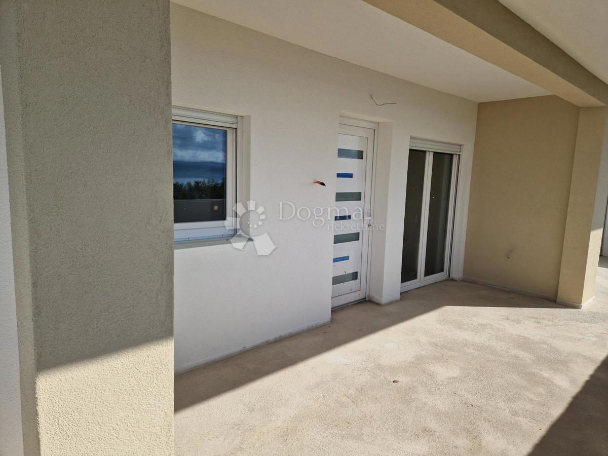 Allogio Maslenica, Jasenice, 5.516m2