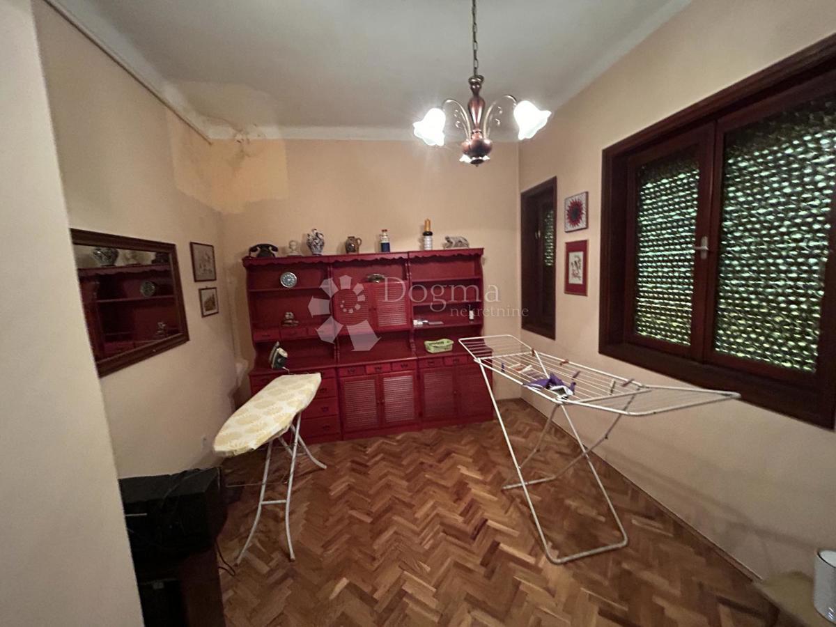 Casa Trešnjevka, Trešnjevka - Sjever, 180m2