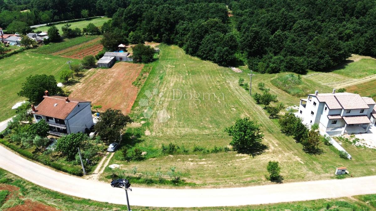 Terreno edificabile Barban, 797m2