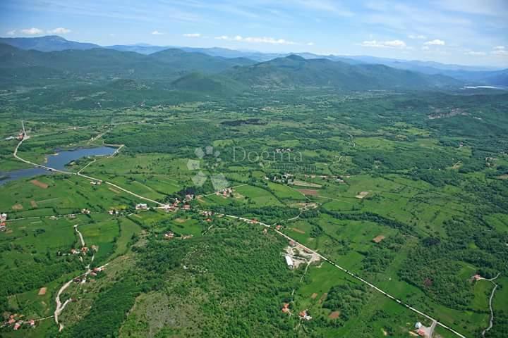 Terreno edificabile Sveti Rok, Lovinac, 2.349m2