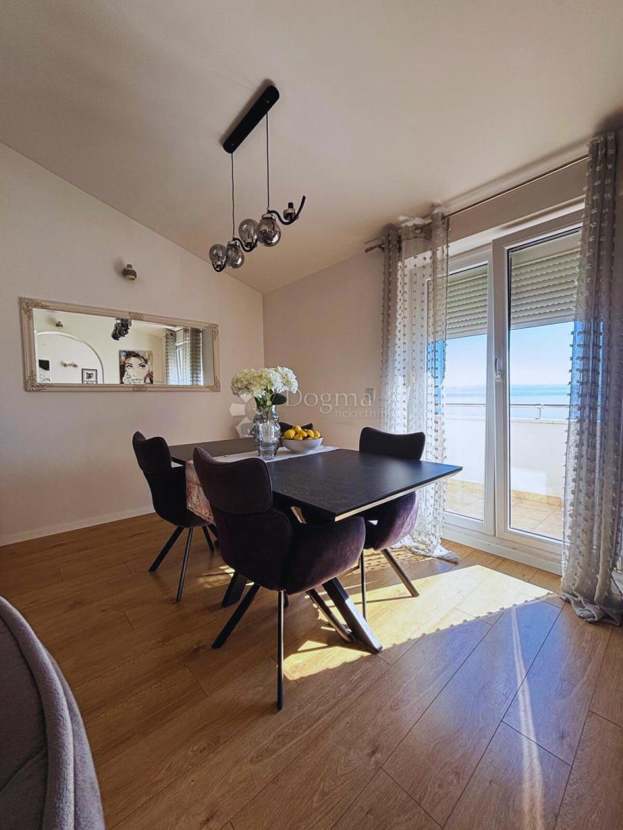 Opportunità d’investimento a Žnjan – 119 m², Due Appartamenti in Uno, Due Posti Auto