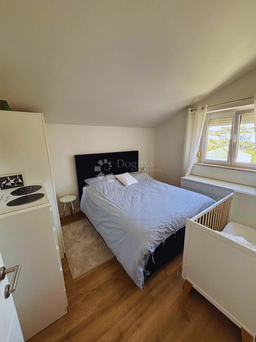 Opportunità d’investimento a Žnjan – 119 m², Due Appartamenti in Uno, Due Posti Auto