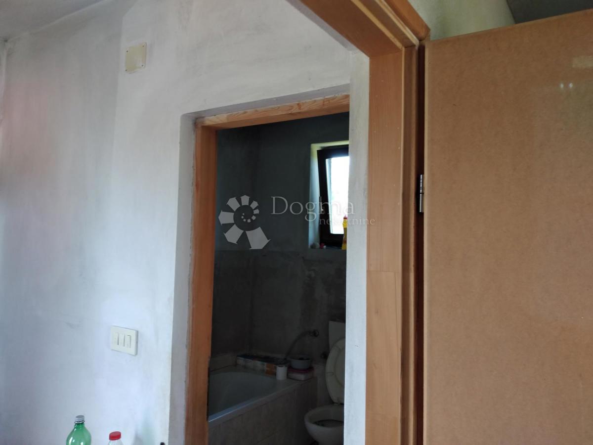 Casa Dugo Selo Lasinjsko, Gvozd, 75m2