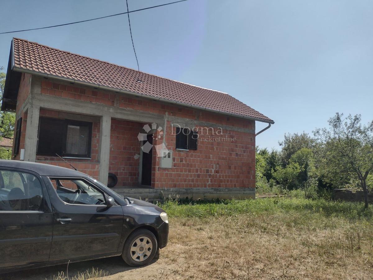 Casa Dugo Selo Lasinjsko, Gvozd, 75m2