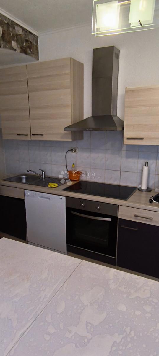 Allogio Centar, Rijeka, 70m2