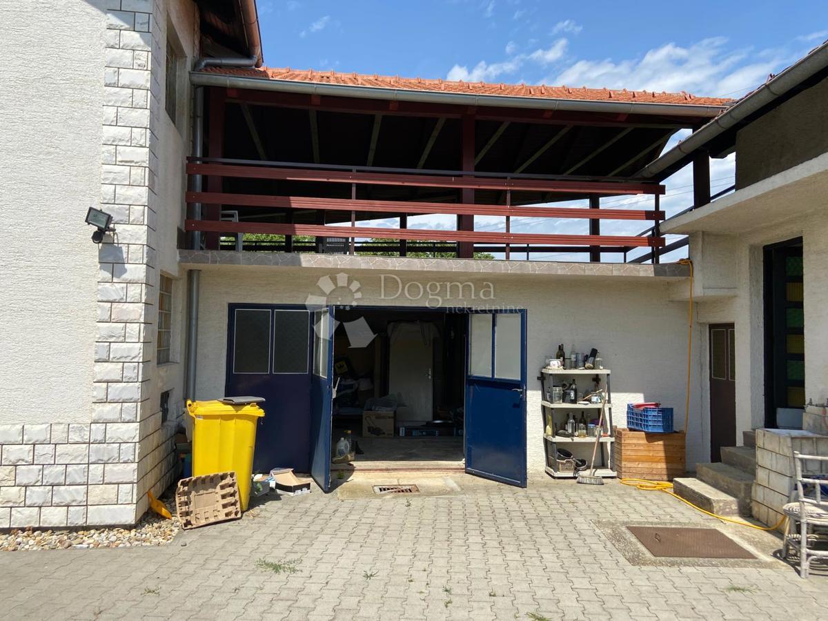 Casa Donji Čehi, Novi Zagreb - Zapad, 214m2