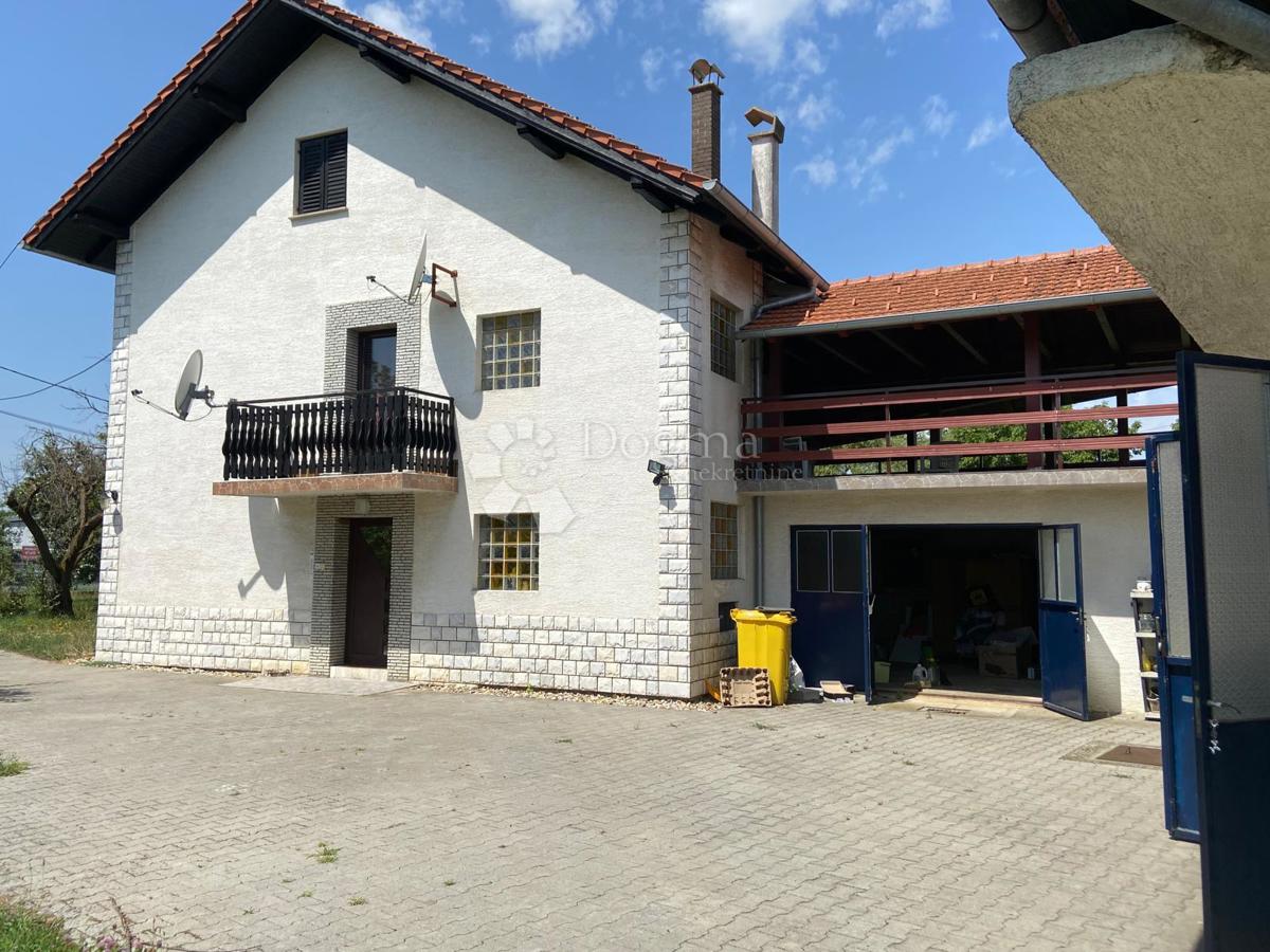 Casa Donji Čehi, Novi Zagreb - Zapad, 214m2