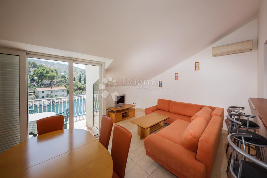 Casa Bobovišća, Milna, 100m2