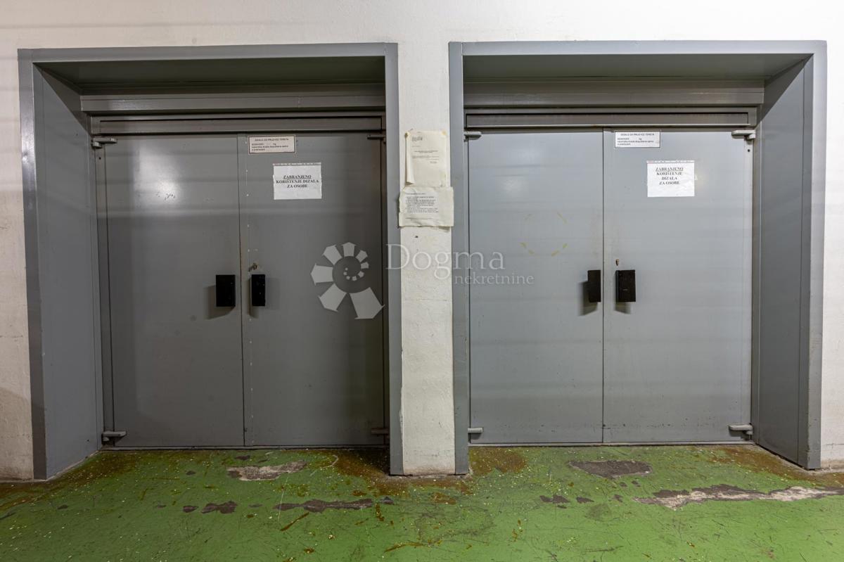 Locale commerciale Centar, Rijeka, 200m2