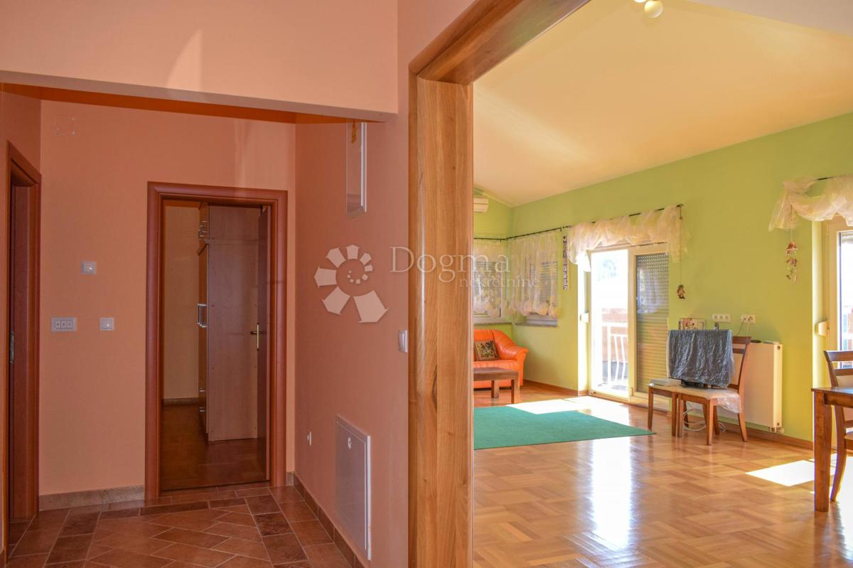 Allogio Fažana, 94m2