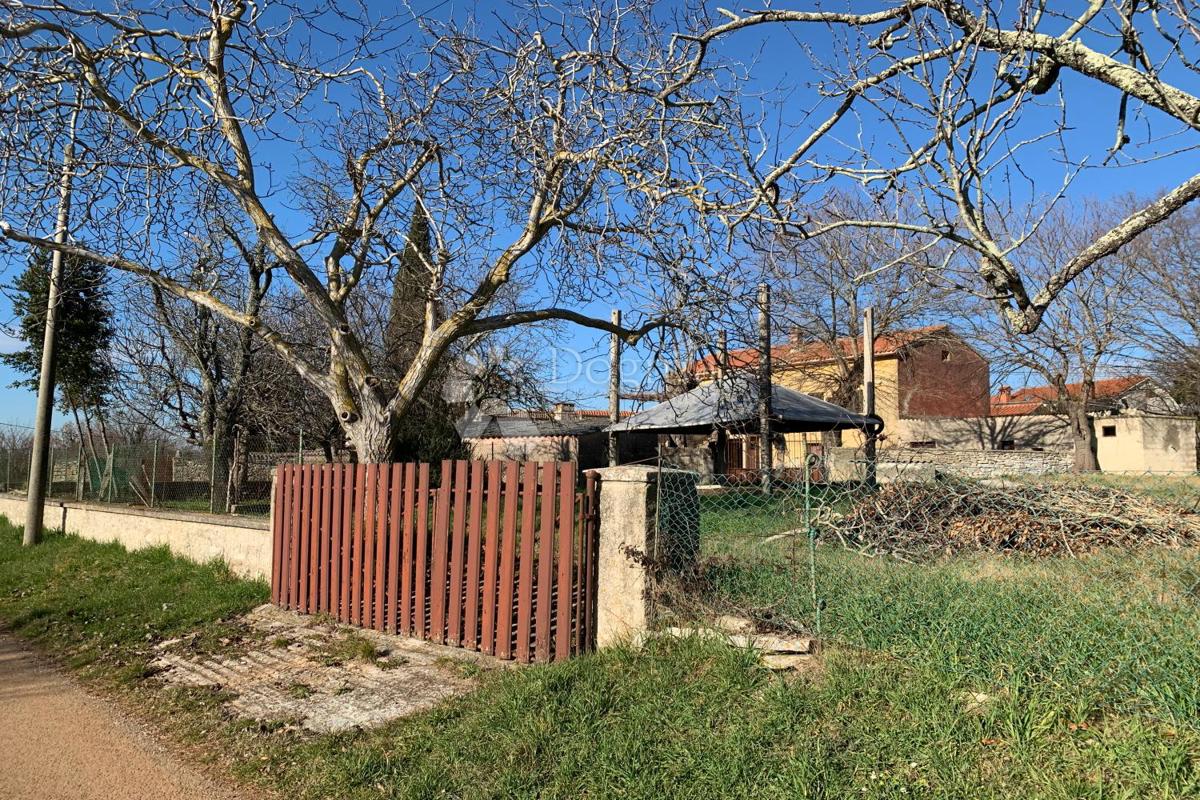 Terreno edificabile Svetvinčenat, 1.298m2