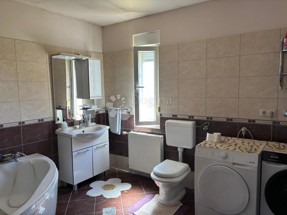 Casa Donji Kućan, Varaždin - Okolica, 234m2