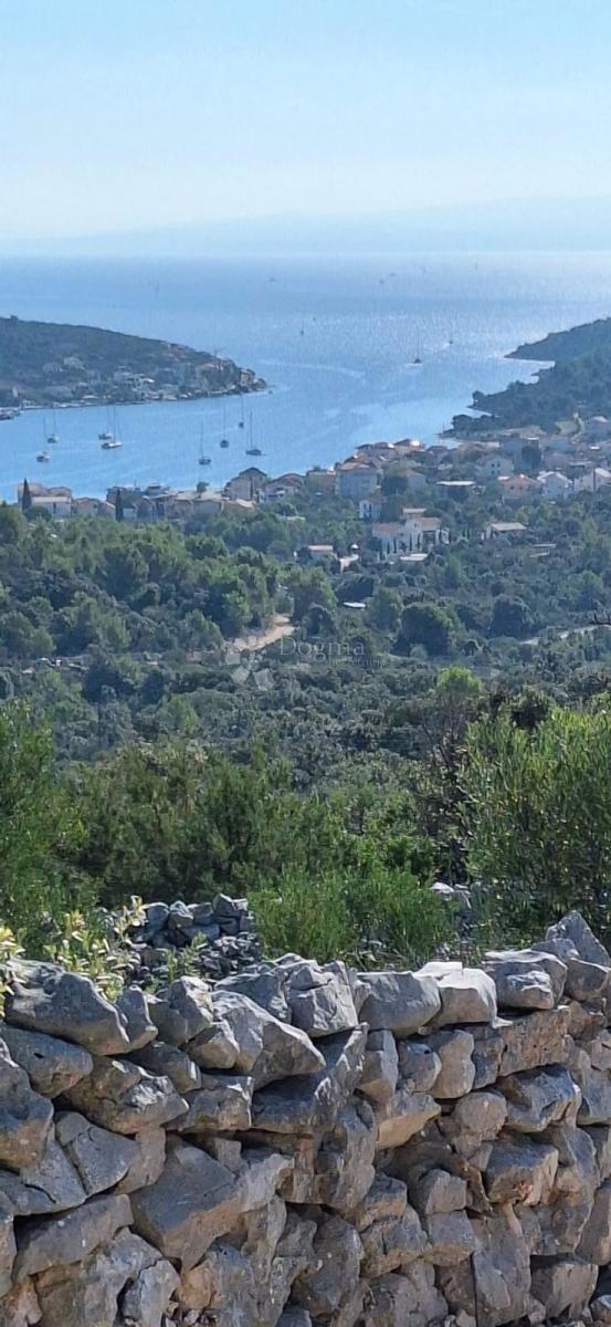 Terreno edificabile Vinišće, Marina, 368m2