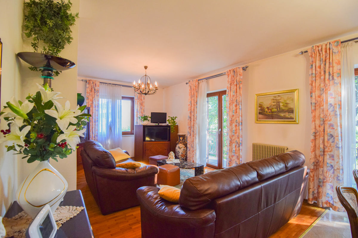 Casa Lindar, Pazin - Okolica, 200m2