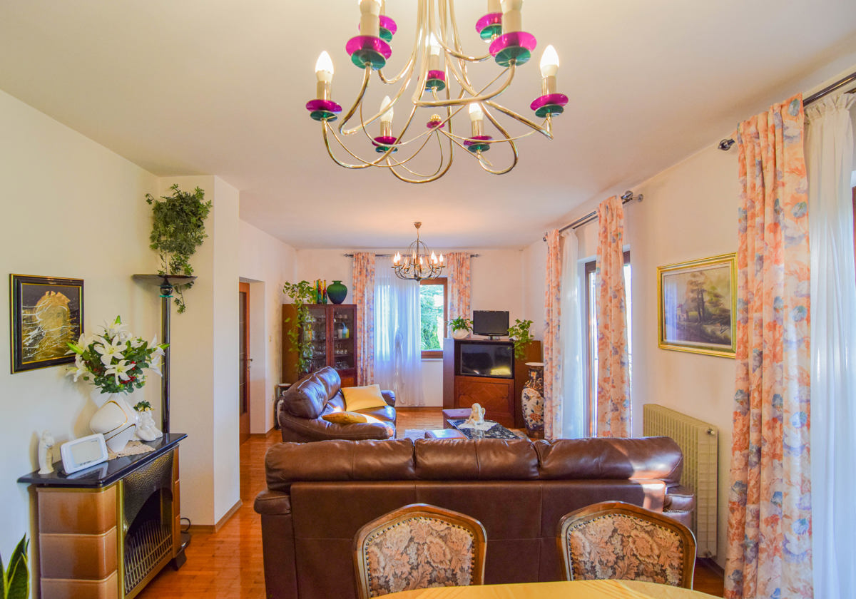 Casa Lindar, Pazin - Okolica, 200m2