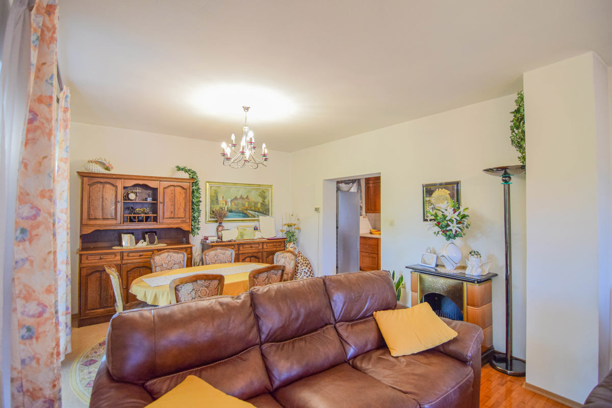 Casa Lindar, Pazin - Okolica, 200m2