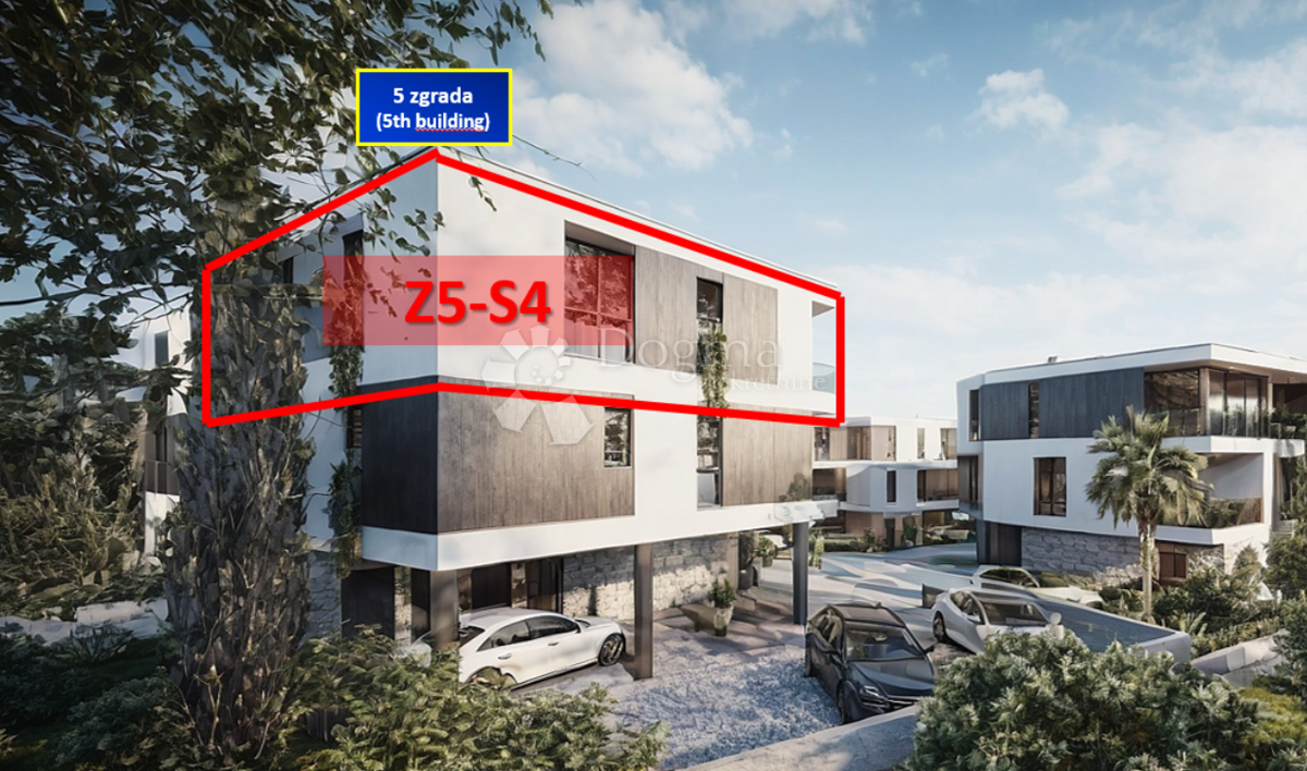 MIGLIOR POSIZIONE ACCESSIBILE A POLA ZGR5/S4, attico, tre camere da letto