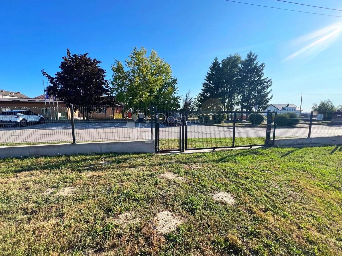 Casa Kloštar Ivanić, 350m2