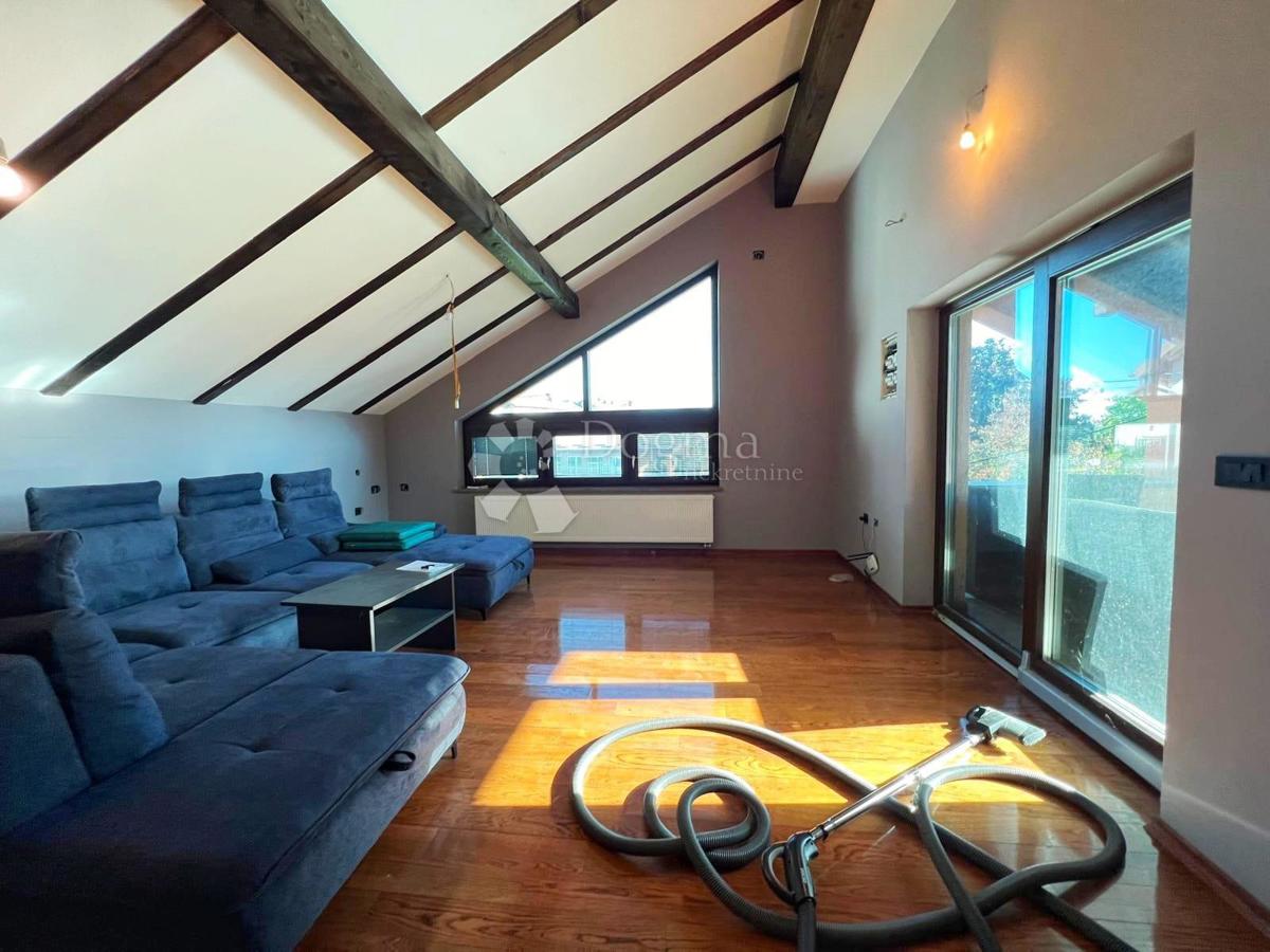 Casa Kloštar Ivanić, 350m2