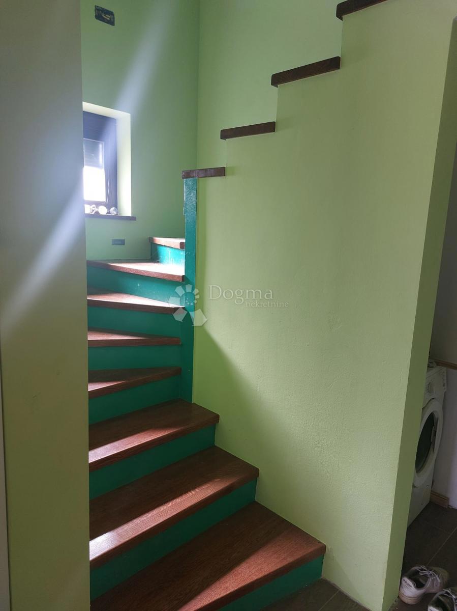 Casa Kloštar Ivanić, 350m2