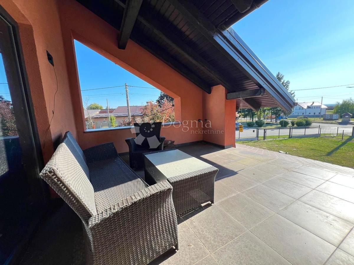 Casa Kloštar Ivanić, 350m2