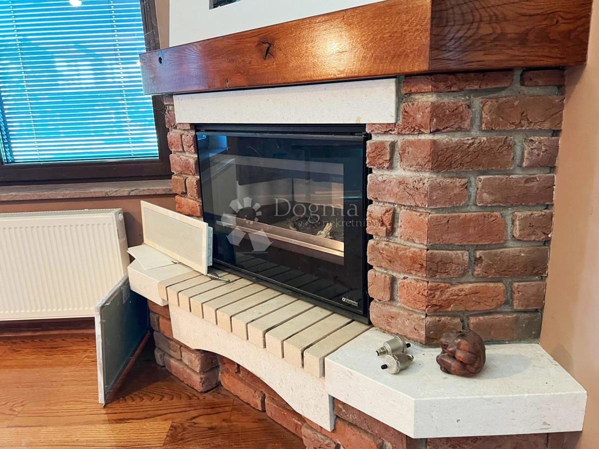 Casa Kloštar Ivanić, 350m2