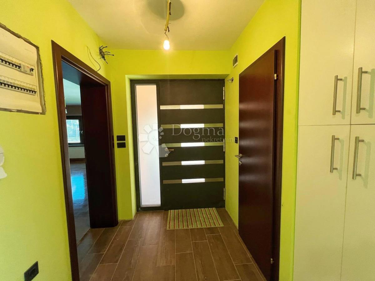 Casa Kloštar Ivanić, 350m2