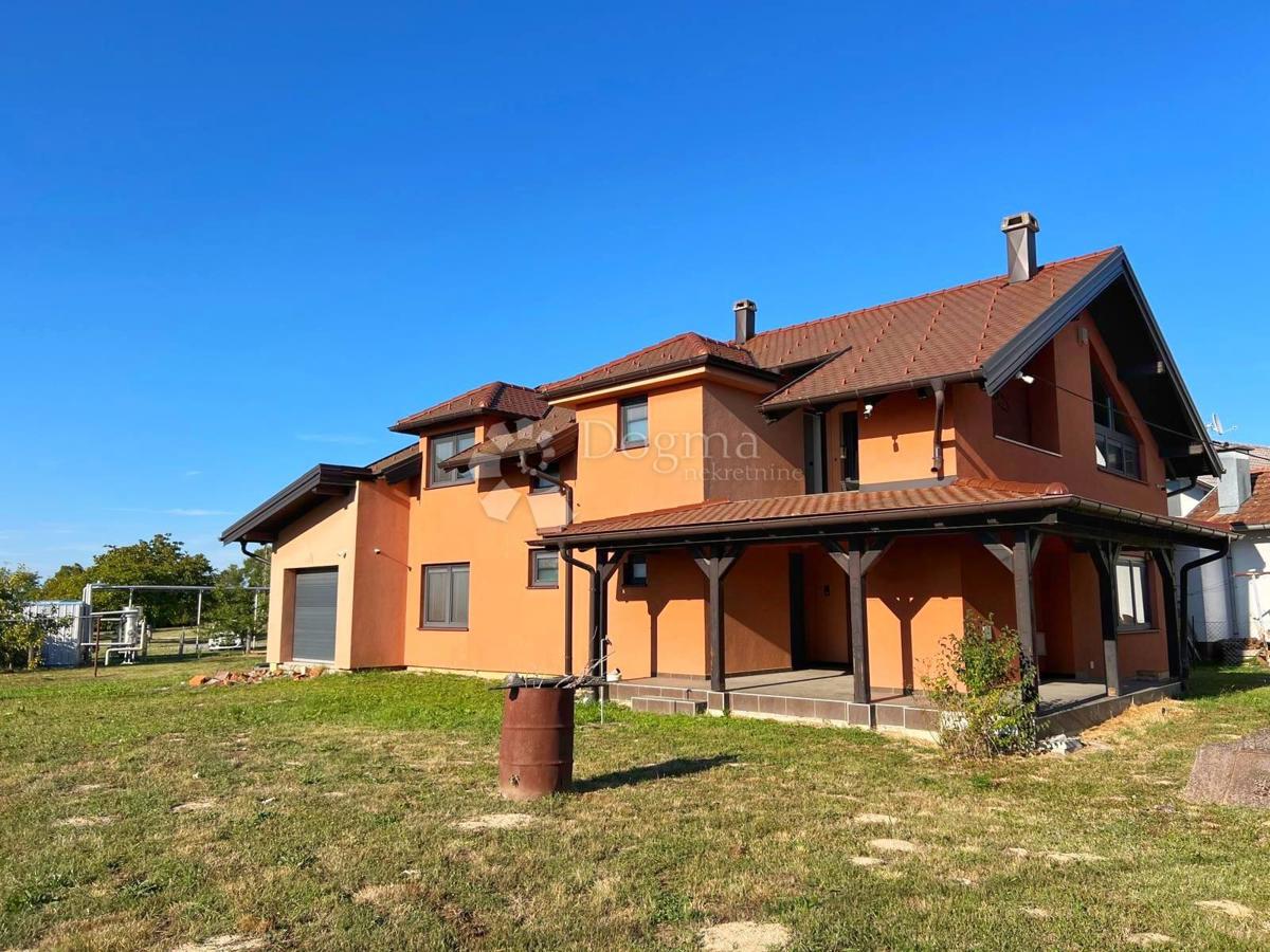 Casa Kloštar Ivanić, 350m2