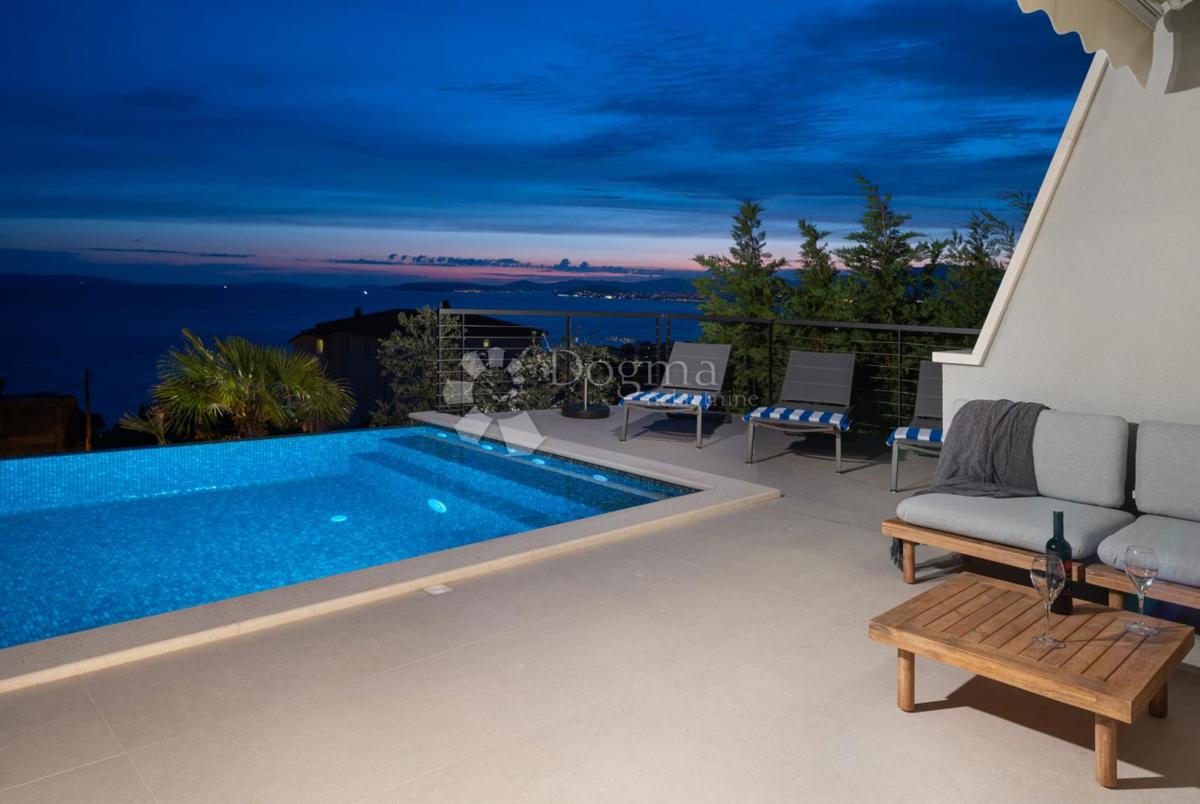 Casa Podstrana, 243,70m2