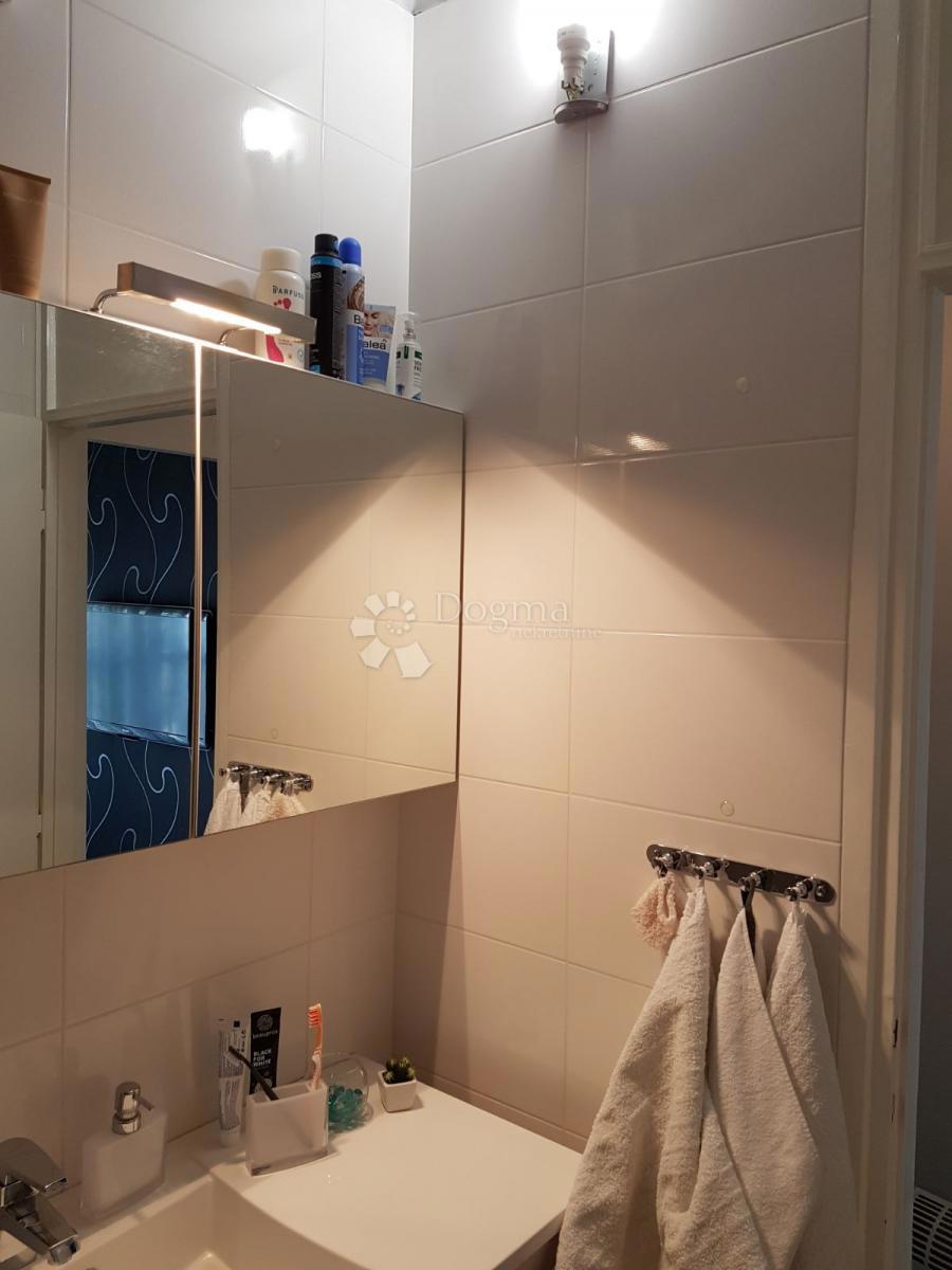 Allogio Voštarnica, Zadar, 72m2