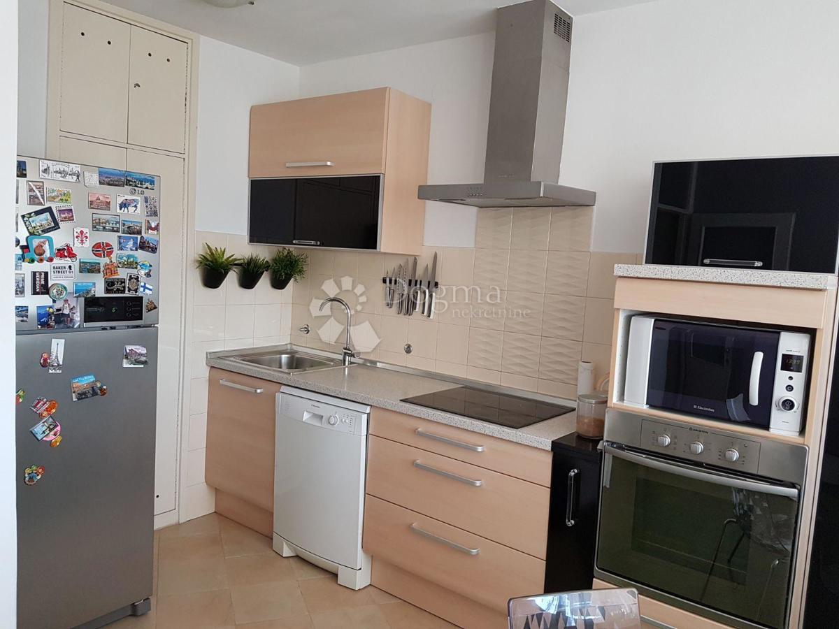 Allogio Voštarnica, Zadar, 72m2