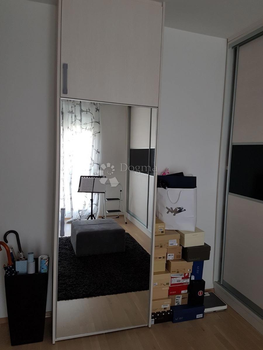 Allogio Voštarnica, Zadar, 72m2