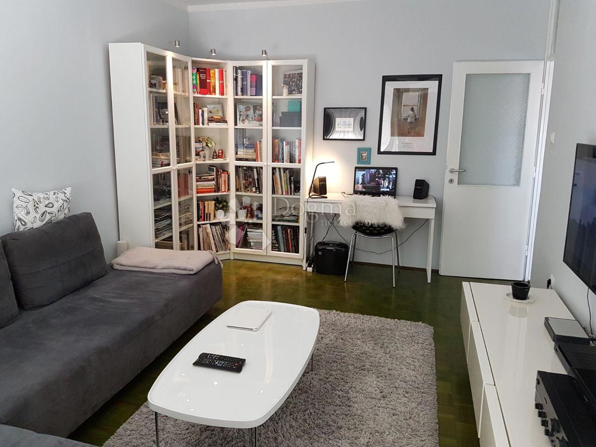 Allogio Voštarnica, Zadar, 72m2