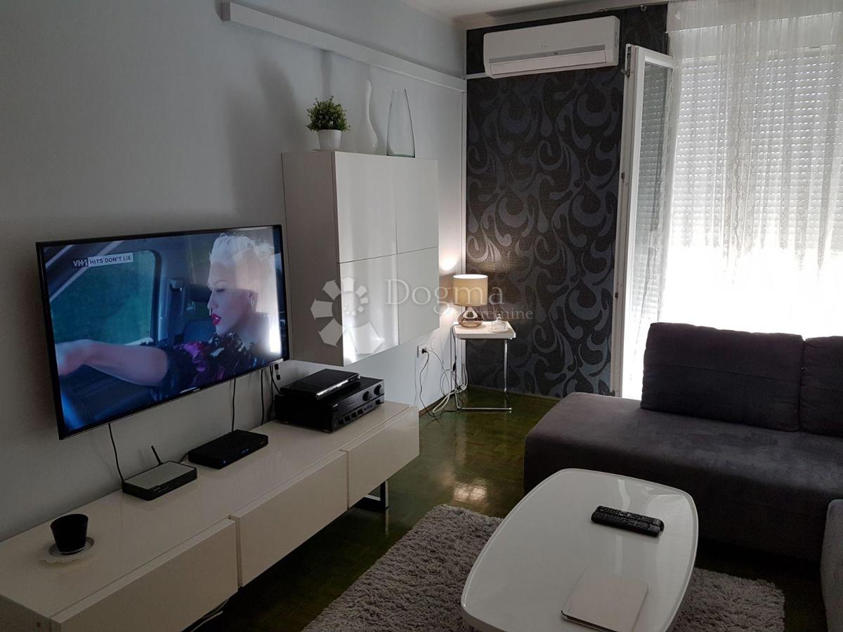 Allogio Voštarnica, Zadar, 72m2